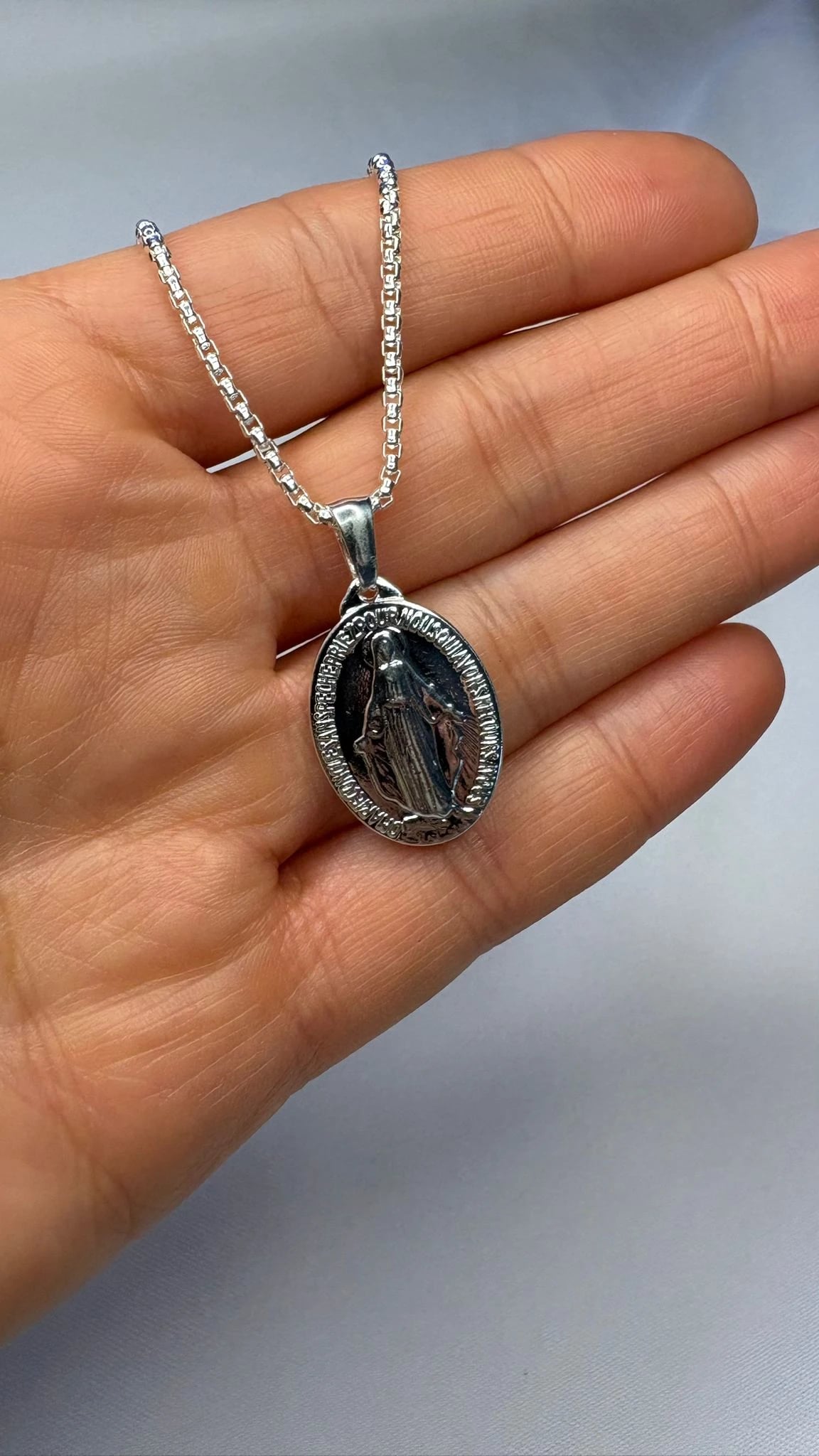 Conjunto Cadena + Dije Virgen Milagrosa