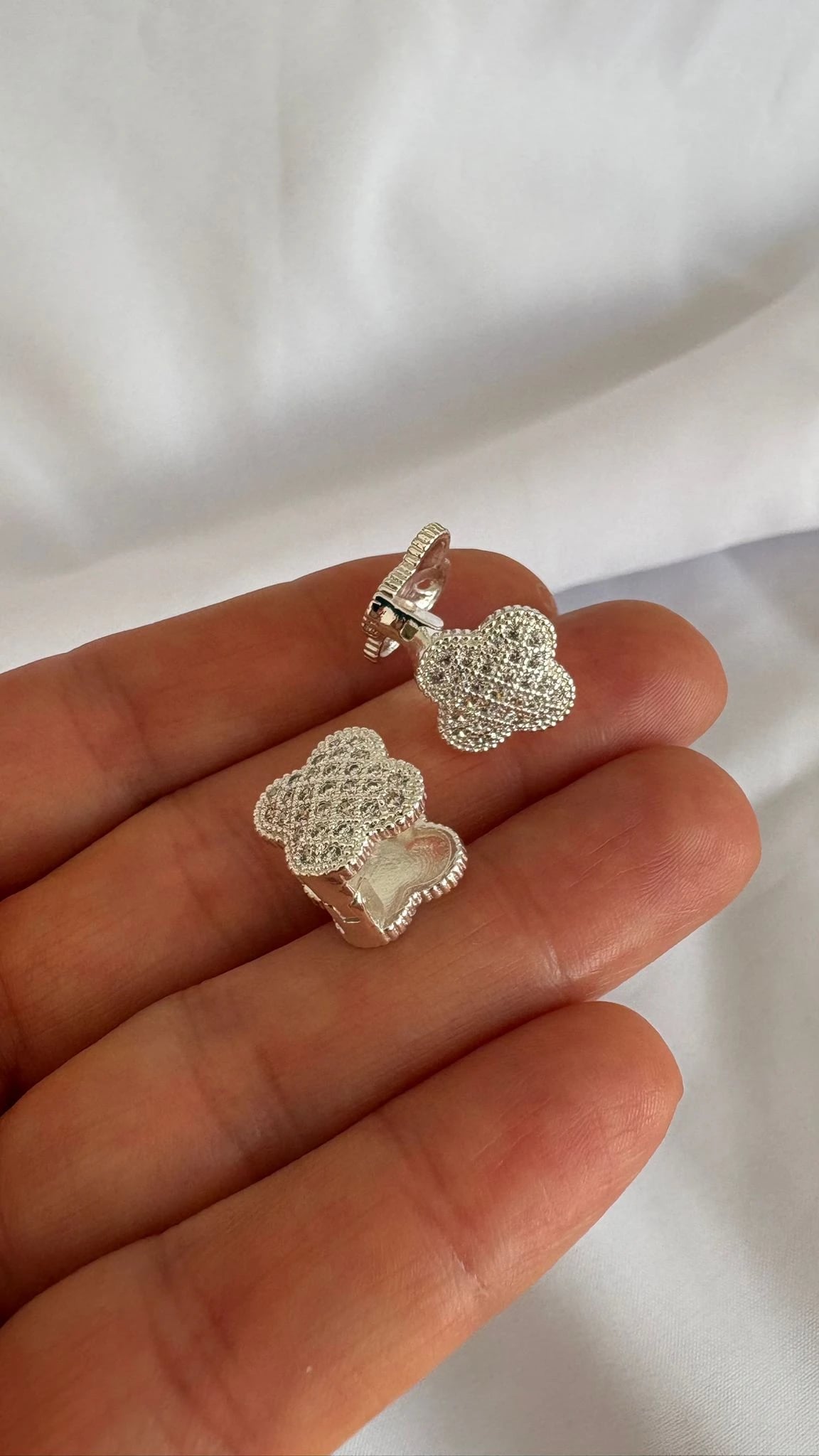 Aros Van Cleef