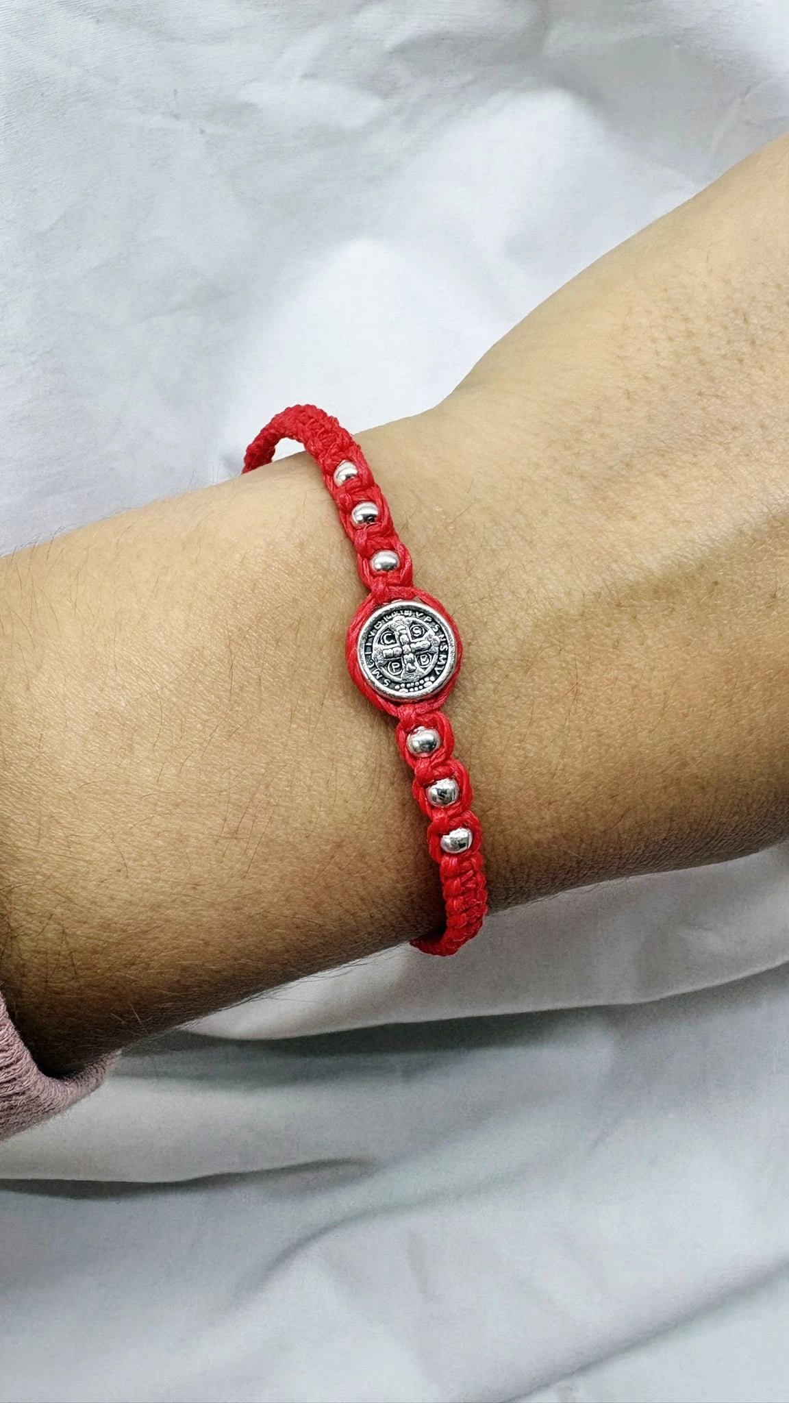 Pulse San Benito Macramé Rojo